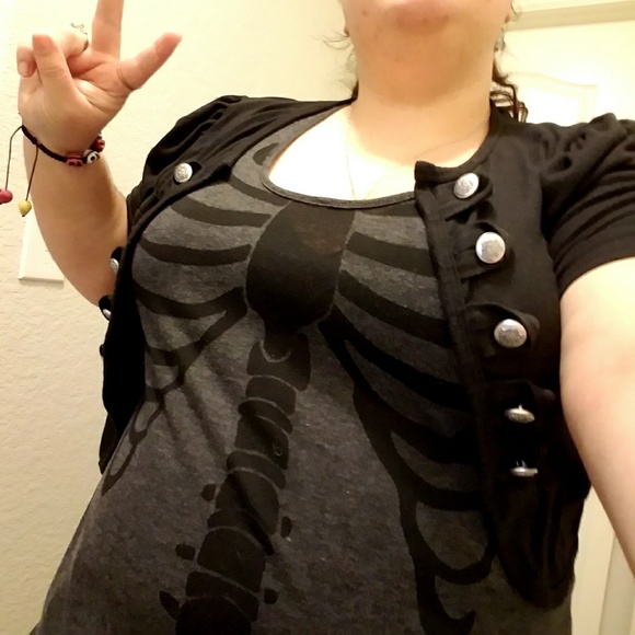 Meet your Posher, Tessa - Picture 2 of 7